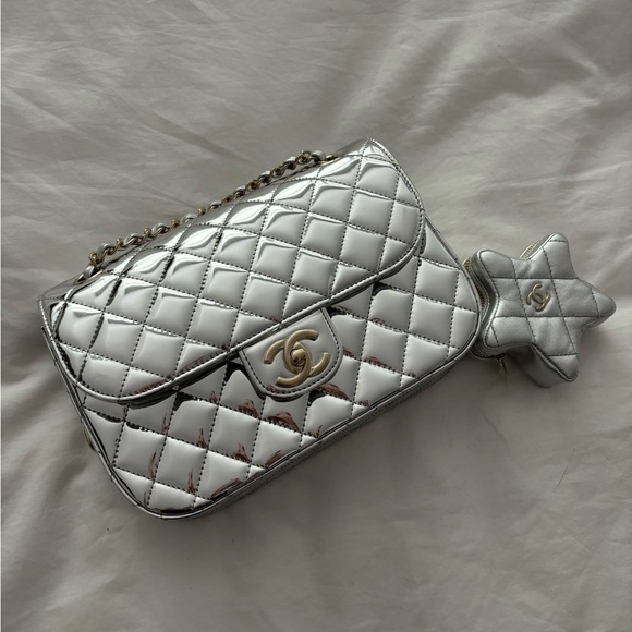 NWT 🖤 CHANEL 24C Silver Mirrored Metallic Medium Star Charm Flap Bag - Picture 7 of 16